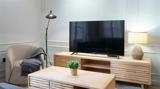 Apartments in Barcelona Ciutat Vella - photo 5