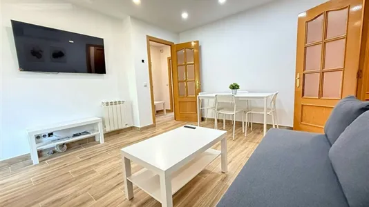 Rooms in Madrid Barajas - photo 8