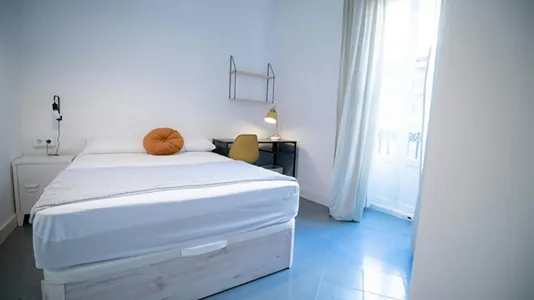 Rooms in Valencia Ciutat Vella - photo 1