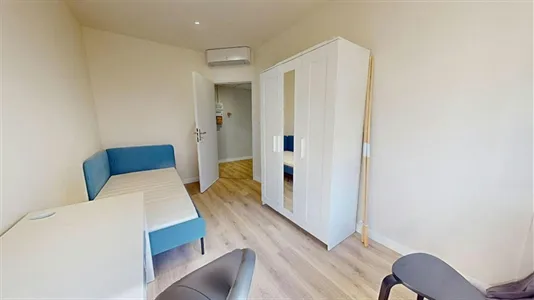 Rooms in Lyon - photo 3