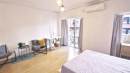 Rooms in Valencia L'Eixample - photo 10