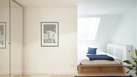 Rooms in Berlin Charlottenburg-Wilmersdorf - photo 1