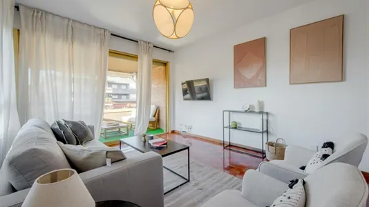 Rooms in Madrid Ciudad Lineal - photo 4