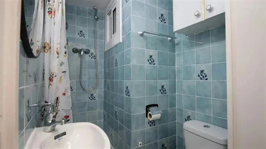 Rooms in Barcelona Ciutat Vella - photo 8