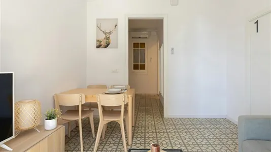 Rooms in Barcelona Eixample - photo 10