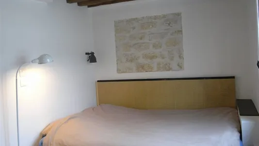 Apartments in Paris 8ème arrondissement - photo 4