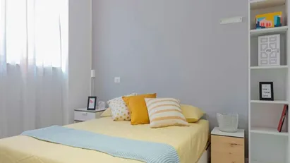 Room for rent in Milano Zona 5 - Vigentino, Chiaravalle, Gratosoglio, Milan