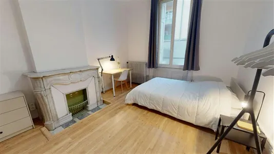 Rooms in Saint-Étienne - photo 2