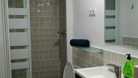 Rooms in Barcelona Ciutat Vella - photo 9