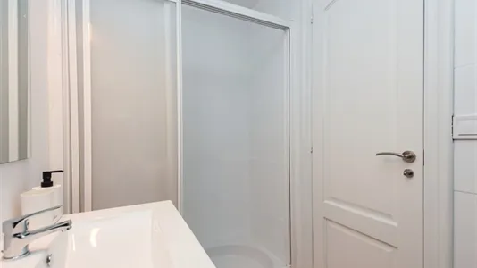 Rooms in Reus - photo 9