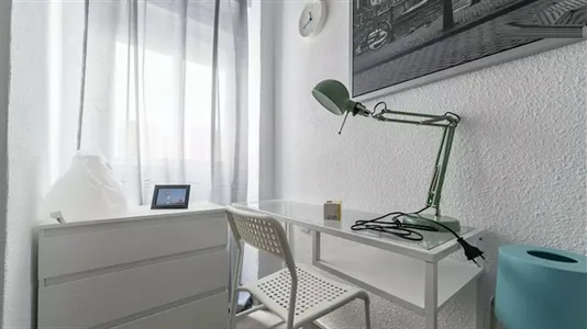 Rooms in Tavernes Blanques - photo 4