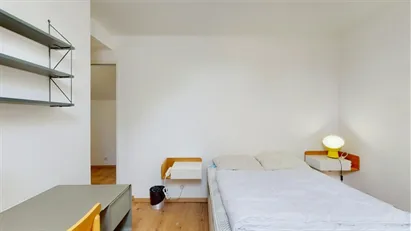 Room for rent in Fontainebleau, Île-de-France