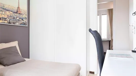 Rooms in Milano Zona 8 - Fiera, Gallaratese, Quarto Oggiaro - photo 7