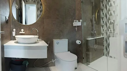 Rooms in Badalona - photo 3