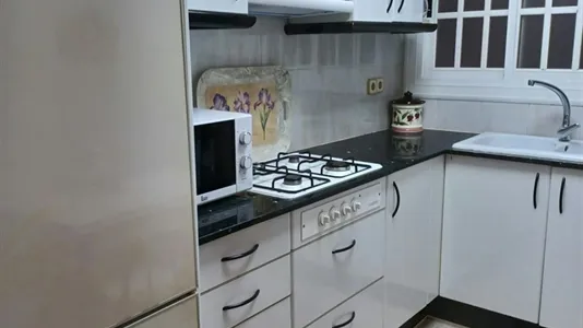 Rooms in Barcelona Sants-Montjuïc - photo 7