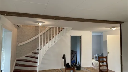 Houses in Lindesberg - photo 1