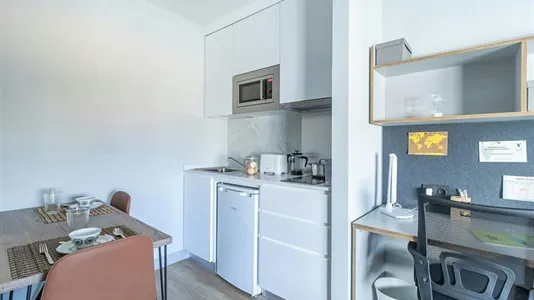 Rooms in Enramadilla - photo 5