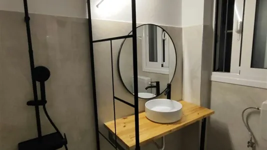 Rooms in Athens Agios Nikolaos - photo 4