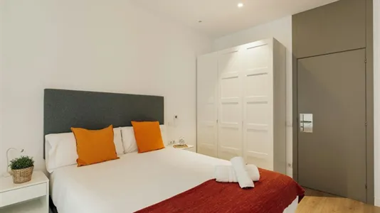 Rooms in Barcelona Eixample - photo 7
