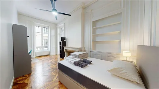 Rooms in Lyon - photo 3