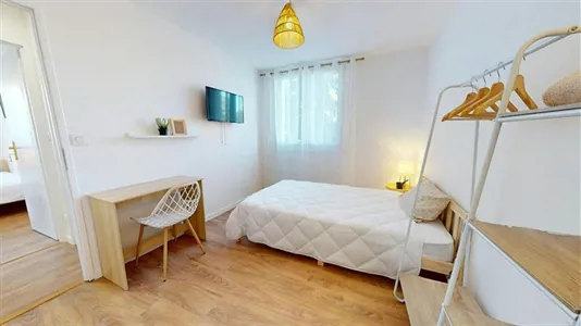 Rooms in Lyon - photo 2