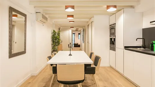 Apartments in Barcelona Eixample - photo 7