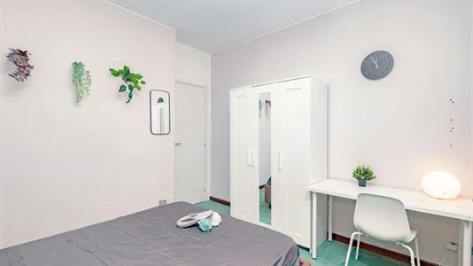Rooms in Milano Zona 8 - Fiera, Gallaratese, Quarto Oggiaro - photo 5