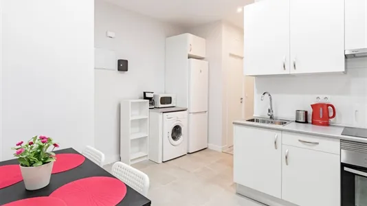 Rooms in Madrid Chamberí - photo 5