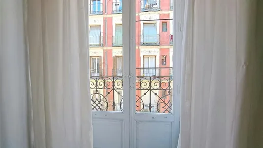 Rooms in Madrid Centro - photo 8
