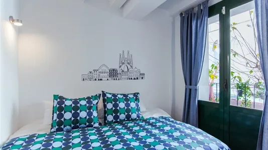 Rooms in Barcelona Ciutat Vella - photo 3