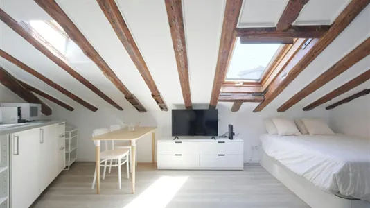 Apartments in Madrid Centro - photo 2