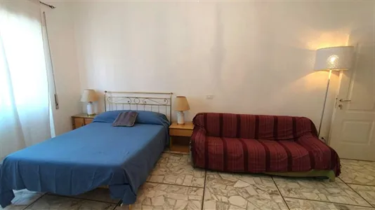 Rooms in Roma Municipio V – Prenestino/Centocelle - photo 4
