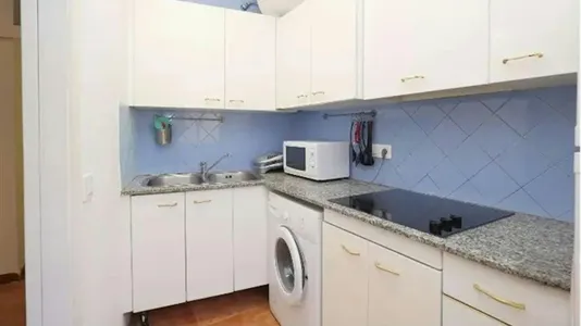 Rooms in Barcelona Ciutat Vella - photo 10