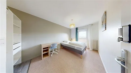 Rooms in Lyon - photo 2