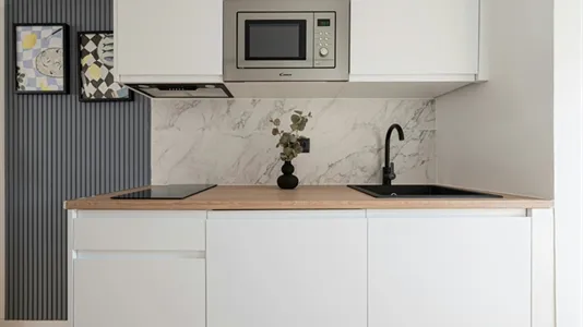 Rooms in Madrid Centro - photo 4