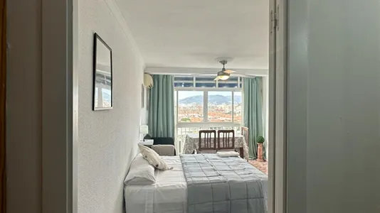 Rooms in Málaga - photo 9