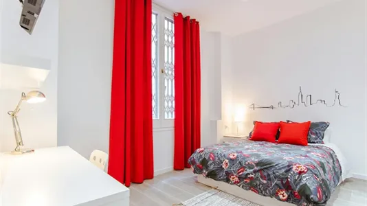 Rooms in Barcelona Ciutat Vella - photo 3