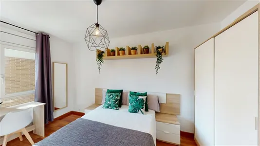 Rooms in Barcelona Eixample - photo 5