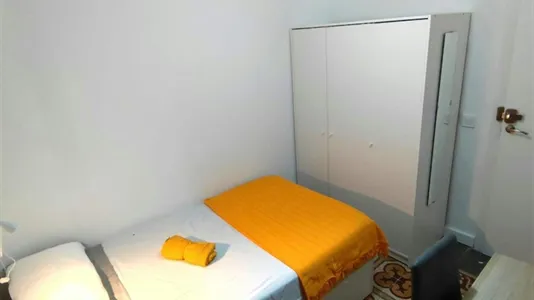 Rooms in Almería - photo 4