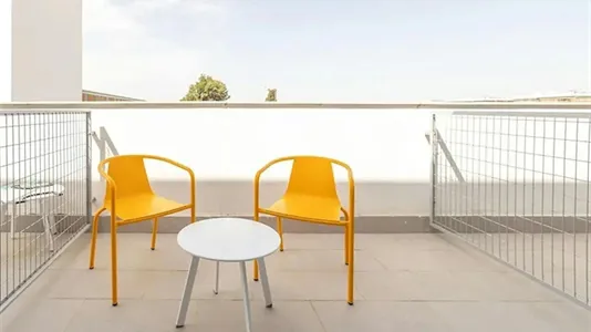 Rooms in Los Bermejales - photo 9