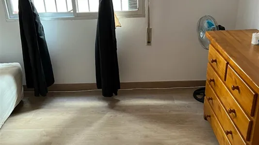 Rooms in Málaga - photo 7