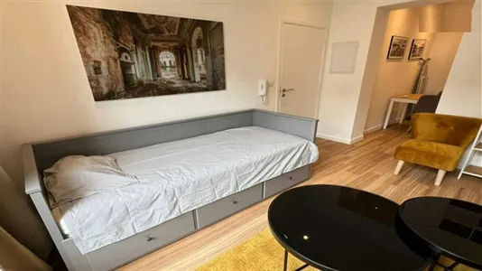 Apartments in Brussels Sint-Gillis - photo 2