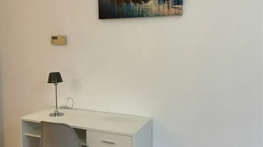 Rooms in Madrid Moncloa-Aravaca - photo 4