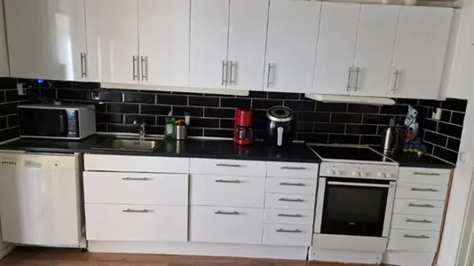 Houses in Angered - photo 4