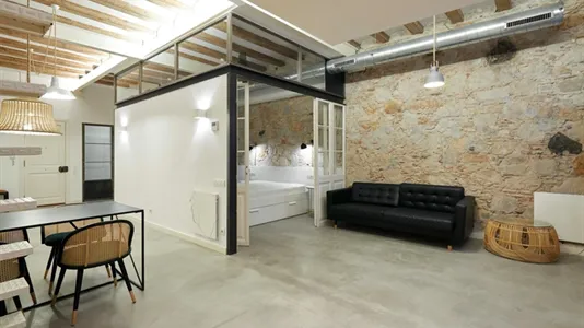 Apartments in Barcelona Ciutat Vella - photo 2