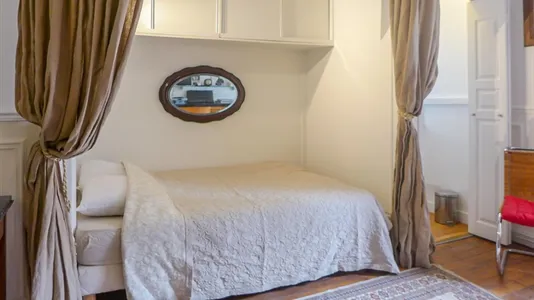 Apartments in Paris 18ème arrondissement - Montmartre - photo 6