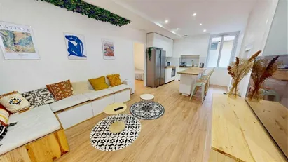 Room for rent in Pau, Nouvelle-Aquitaine
