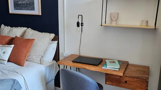 Rooms in Barcelona Eixample - photo 5