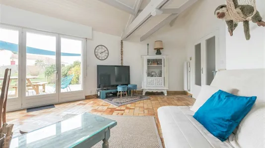 Apartments in Saint-Nazaire - photo 3