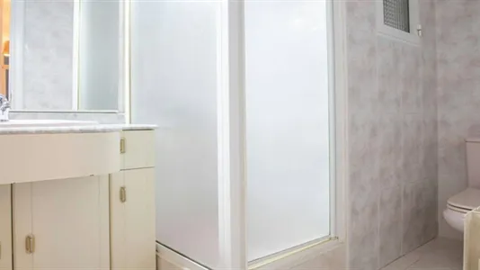 Rooms in Alcalá de Henares - photo 10